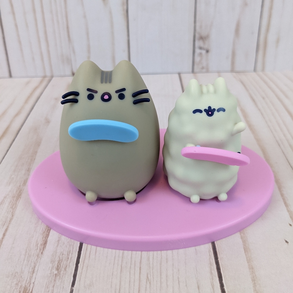 CultureFly Pusheen Box Exclusive Gaming Vinyl Figure Pusheen & Stormy New in Box